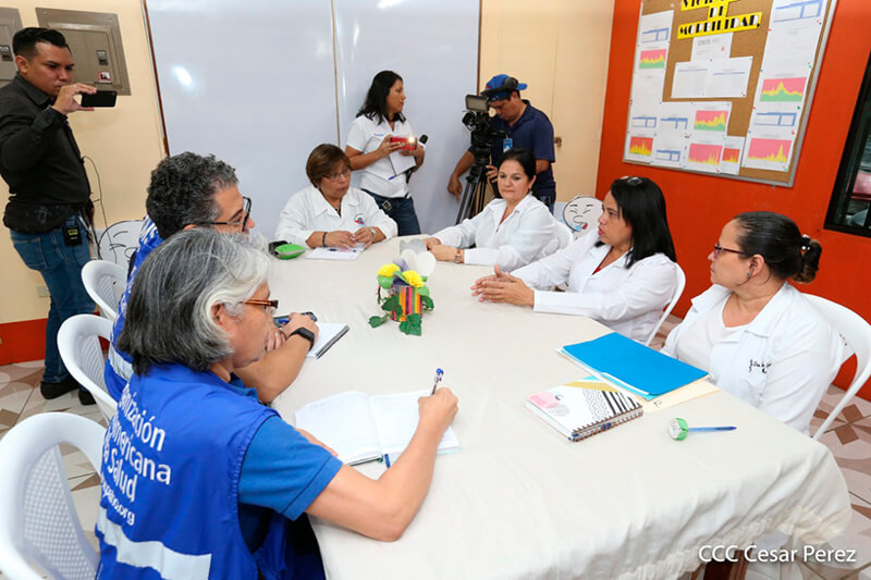 visita-ops-medicos-cubanos-hospitales-nicaragua